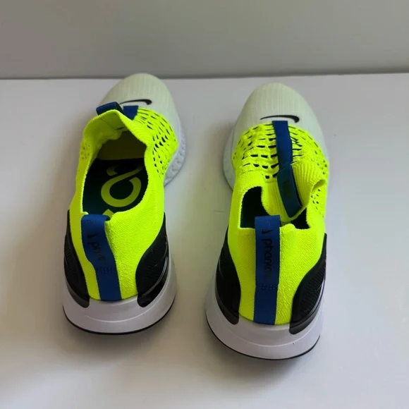 Nike React Phantom Run Flyknit 2 M's 10.5 - Picture 4 of 8